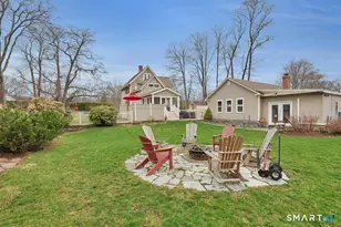 112 Main St, Essex, CT 06409 - Photo 32