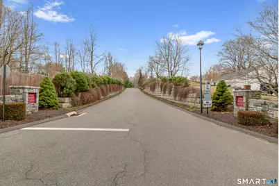 17 Pondview Circle #17, Beacon Falls, CT 06403 - Photo 6