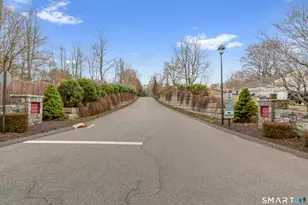 17 Pondview Cir, Beacon Falls, CT 06403 - Photo 6