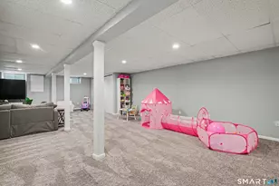 6 Old Farm Dr, Newington, CT 06111 - Photo 24