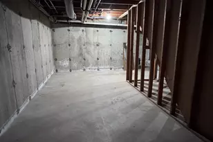 10 Dibble Hollow Ln, Windsor Locks, CT 06096 - Photo 20