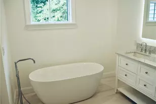 70 Seminary St, New Canaan, CT 06840 - Photo 14