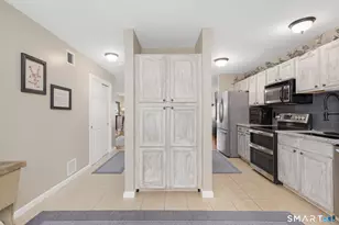 83 Perry St, Putnam, CT 06260 - Photo 18
