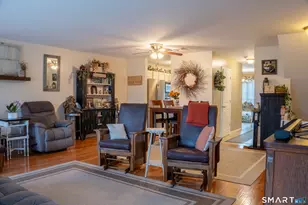 83 Perry St, Putnam, CT 06260 - Photo 2