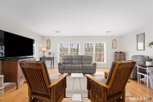 83 Perry St, Putnam, CT 06260 - Photo 4