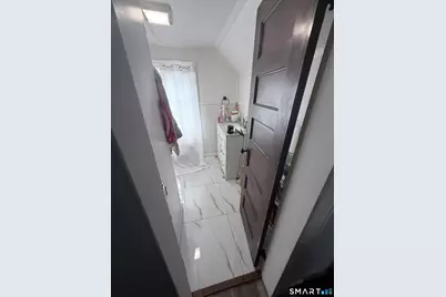 111 Elmwood Place, Bridgeport, CT 06605 - Photo 26