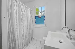 111 Elmwood Pl, Bridgeport, CT 06605 - Photo 18