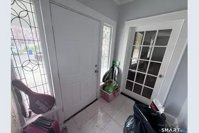 111 Elmwood Place, Bridgeport, CT 06605 - Photo 6