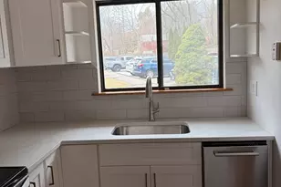 82 Spice Hill Dr, Wallingford, CT 06492 - Photo 12