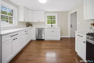 38 St Augustine St, West Hartford, CT 06110 - Photo 2