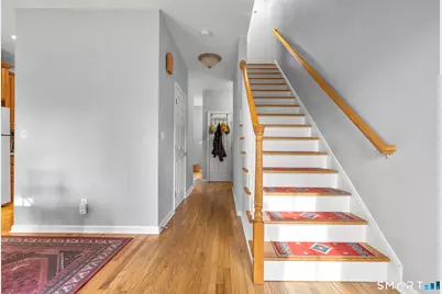 92 Cherry Hill Drive, Bridgeport, CT 06066 - Photo 10