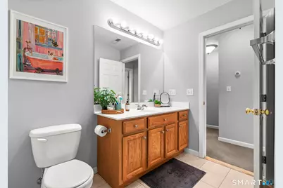 92 Cherry Hill Drive, Bridgeport, CT 06066 - Photo 16