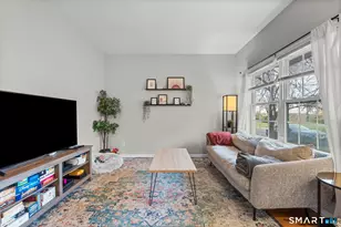 92 Cherry Hill Dr, Bridgeport, CT 06066 - Photo 6