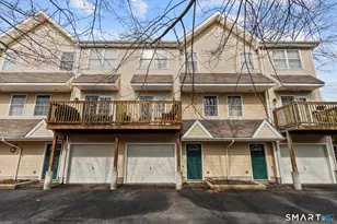 92 Cherry Hill Dr, Bridgeport, CT 06066 - Photo 2