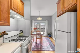 92 Cherry Hill Dr, Bridgeport, CT 06066 - Photo 14