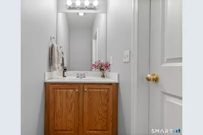 92 Cherry Hill Drive, Bridgeport, CT 06066 - Photo 8