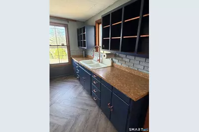 70 Meadow Street, Ansonia, CT 06401 - Photo 4