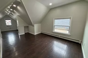 241 Lewis St, Bridgeport, CT 06605 - Photo 28