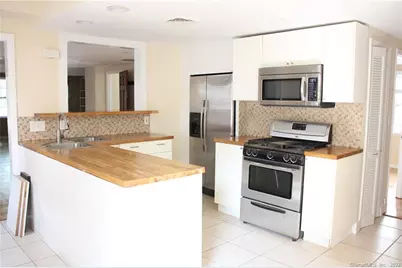 200 Saint John Street, New Haven, CT 06511 - Photo 2