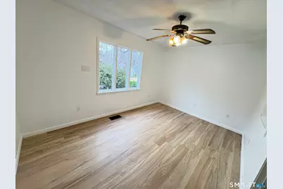 715 Frenchtown Road #3, Bridgeport, CT 06606 - Photo 8