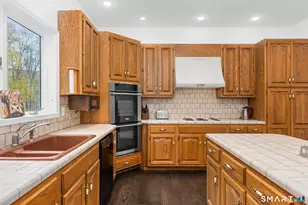 17 Curtis Dr, Sherman, CT 06784 - Photo 10