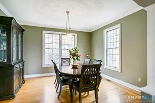 32 Village Dr, East Lyme, CT 06333 - Photo 8