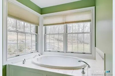 32 Village Drive, East Lyme, CT 06333 - Photo 30