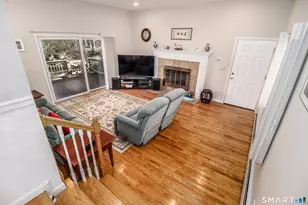 35 E Gate Rd, Danbury, CT 06811 - Photo 10