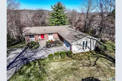 35 East Gate Road, Danbury, CT 06811 - Photo 2