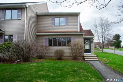 66 Woodcock Court #66, Windsor Locks, CT 06096 - Photo 2