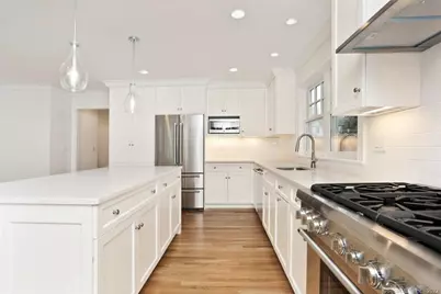 50 Oak Street, New Canaan, CT 06840 - Photo 8