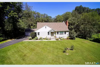 18 Head Of Meadow Road, Newtown, CT 06470 - Photo 2