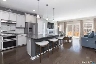 1077 Augusta Dr, Oxford, CT 06478 - Photo 10