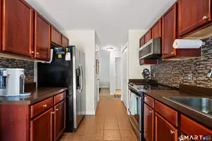 15 Freedom Way, East Lyme, CT 06357 - Photo 6