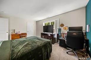 15 Freedom Way, East Lyme, CT 06357 - Photo 12