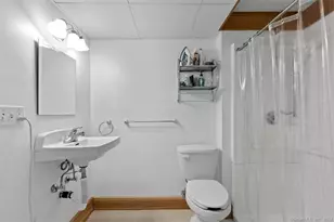 128 Tuttles Point Rd, Guilford, CT 06437 - Photo 18