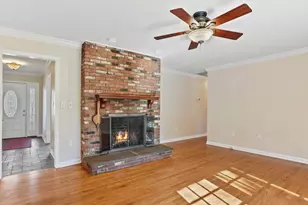 15 Old Village Ln, Trumbull, CT 06611 - Photo 16