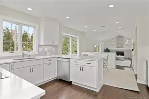 54 Country Club Rd, Darien, CT 06820 - Photo 12