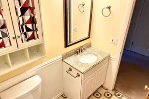 94 Wakefield Cir, East Hartford, CT 06118 - Photo 18