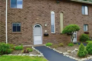 94 Wakefield Cir, East Hartford, CT 06118 - Photo 1