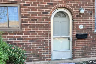 94 Wakefield Cir, East Hartford, CT 06118 - Photo 2