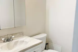 94 Wakefield Cir, East Hartford, CT 06118 - Photo 10