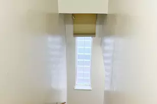 94 Wakefield Cir, East Hartford, CT 06118 - Photo 18