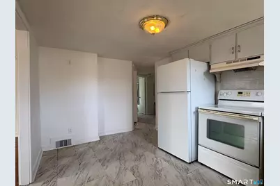 107 North Main Street #First floor by driveway, Plymouth, CT 06786 - Photo 6