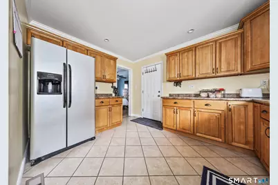 18 Putnam Street, Bristol, CT 06010 - Photo 8