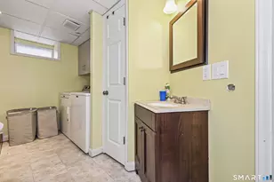 18 Putnam St, Bristol, CT 06010 - Photo 20