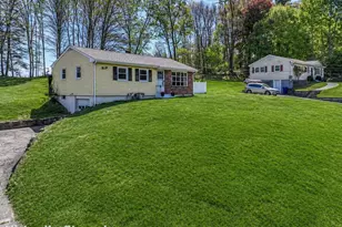 115 Wynwood Dr, New Milford, CT 06776 - Photo 2