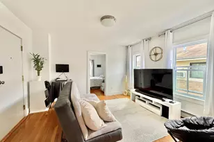 10 Linden Pl, Stamford, CT 06902 - Photo 4