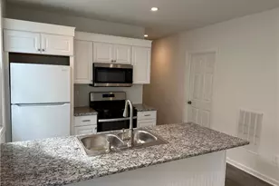 761 Brewster St, Bridgeport, CT 06605 - Photo 2