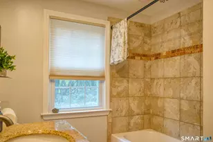 64 Evergreen Ave, Hamden, CT 06518 - Photo 12